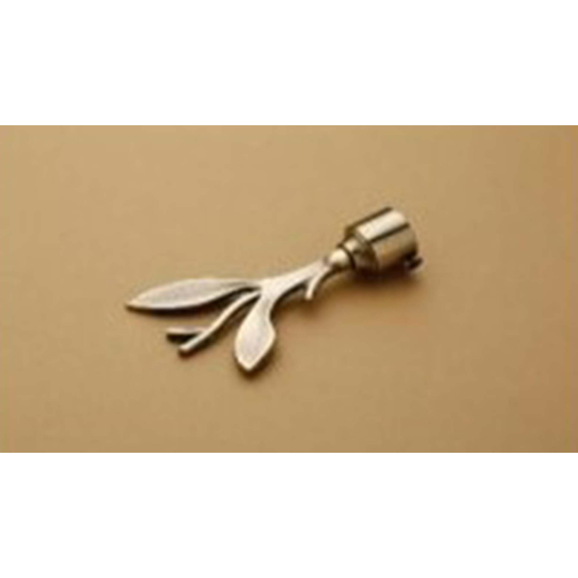 CURTAIN BRACKET