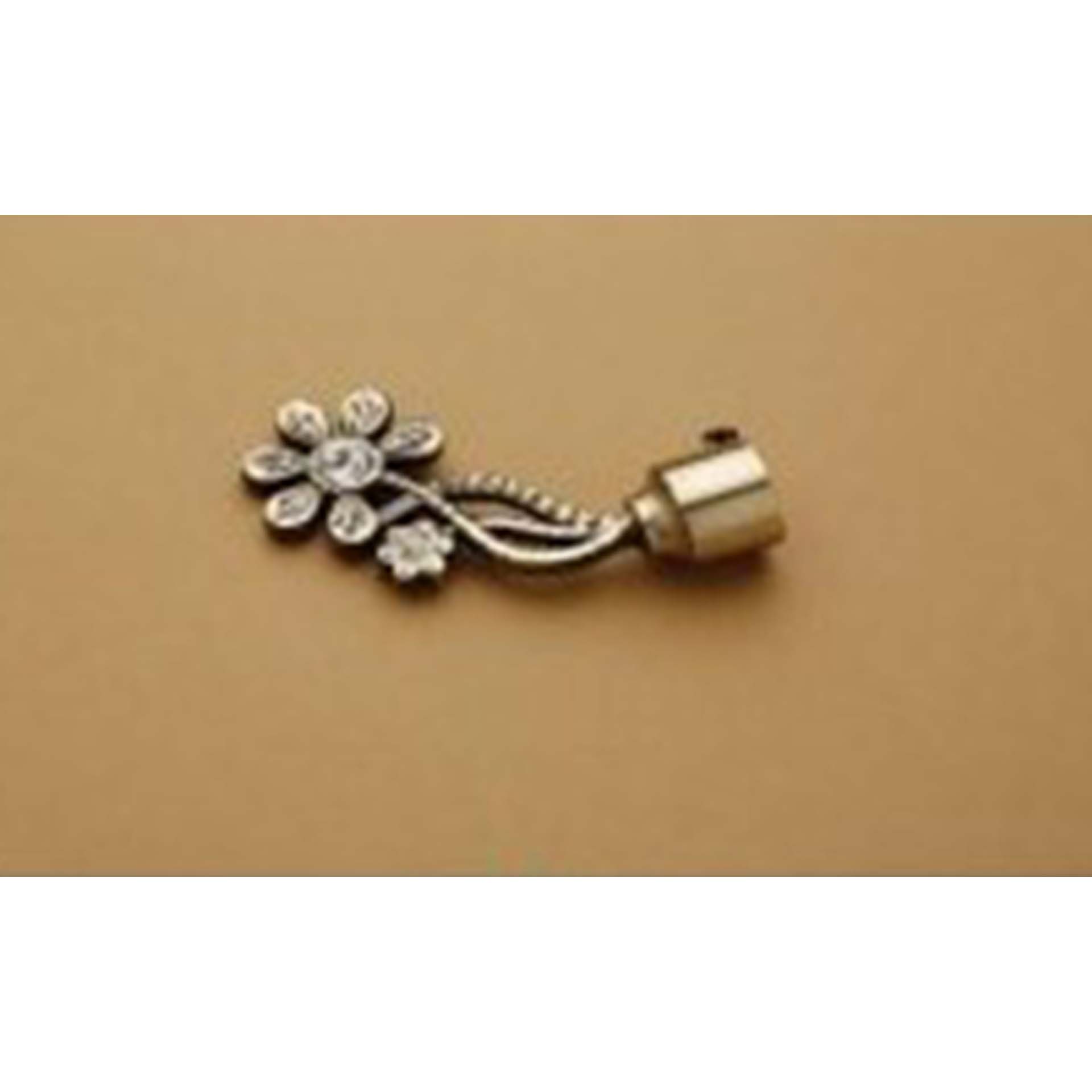 CURTAIN BRACKET