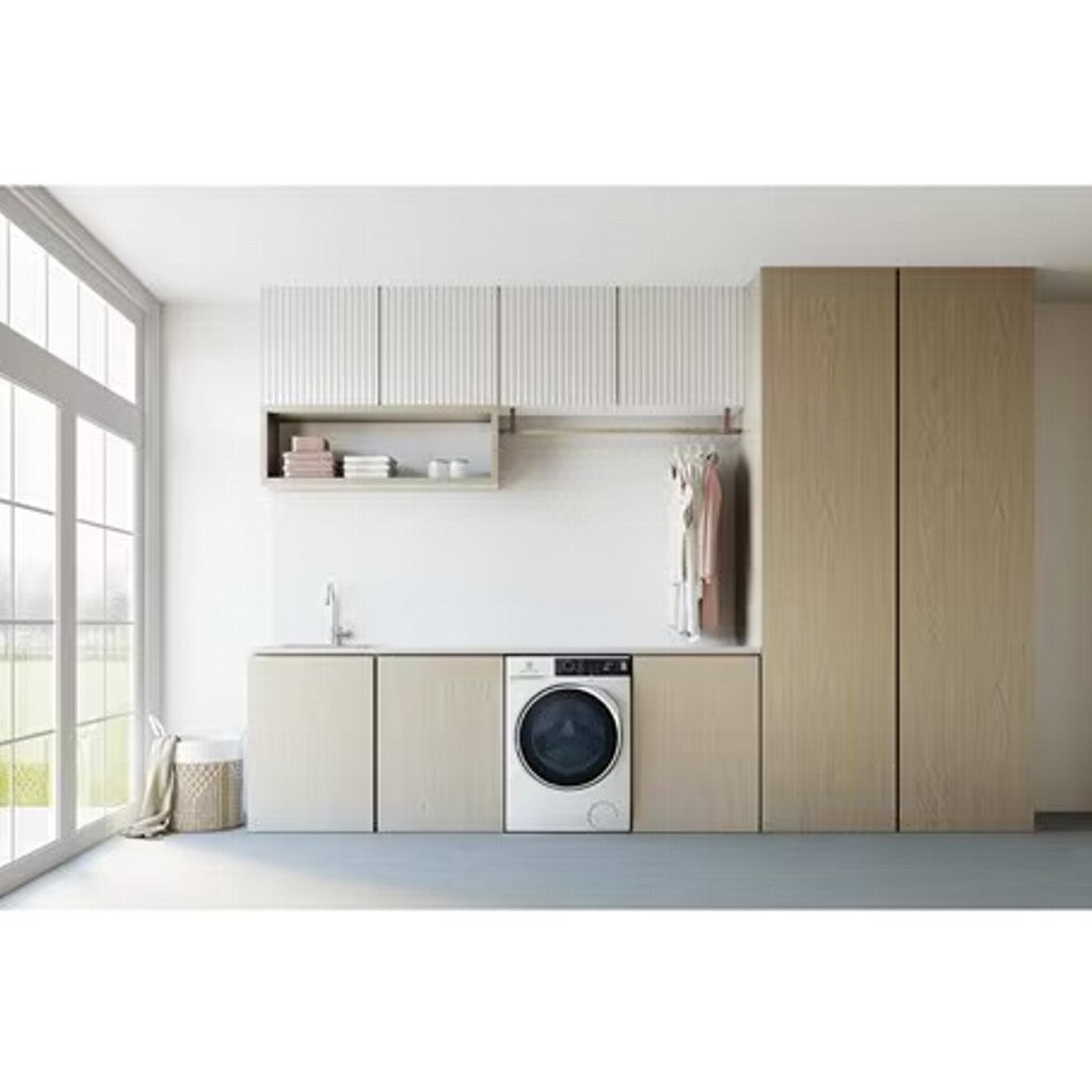Electrolux 9/6kg Ultimate Care 500 washer dryer