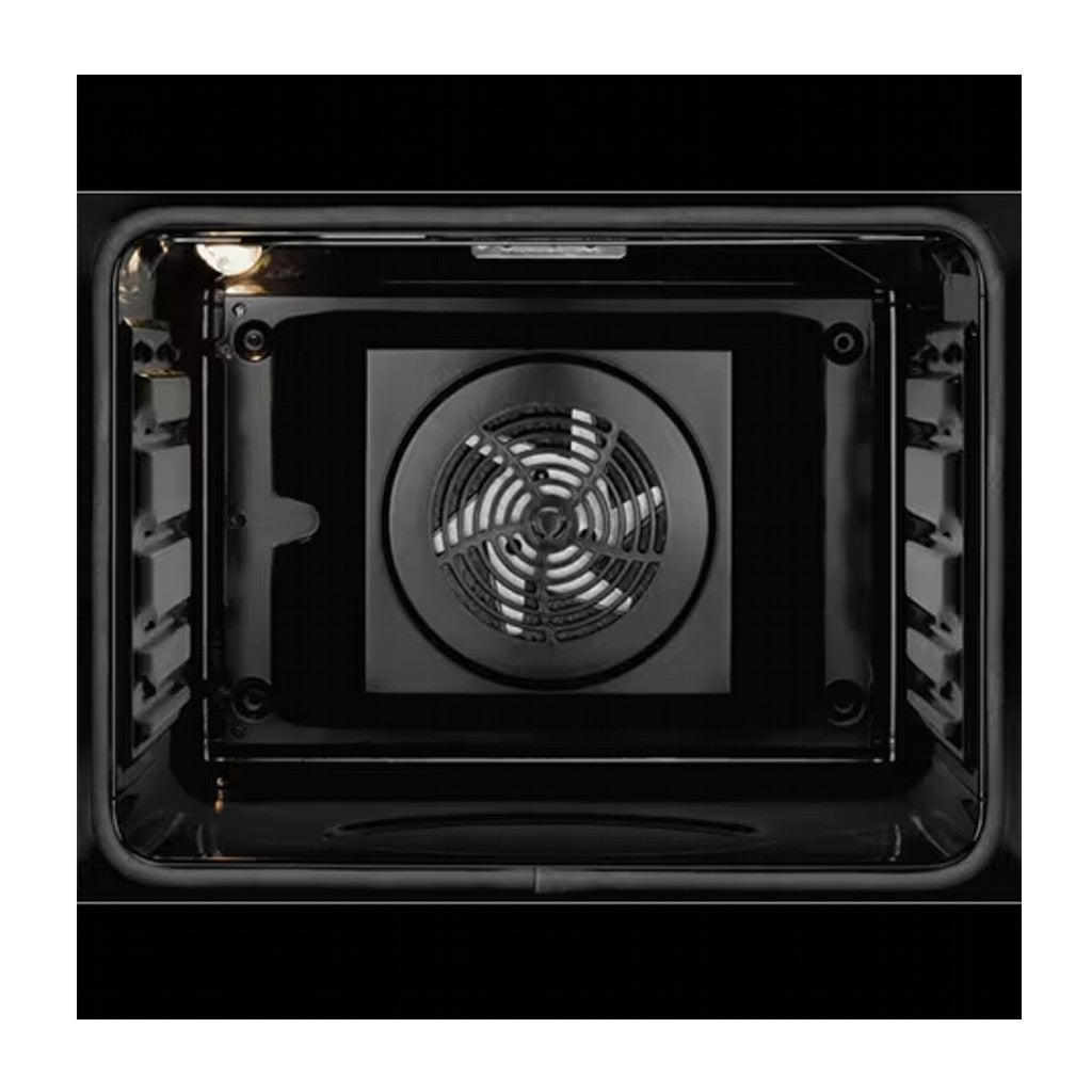 Electrolux 60cm Ultimate Taste 500 built-in single oven with 72L capacity