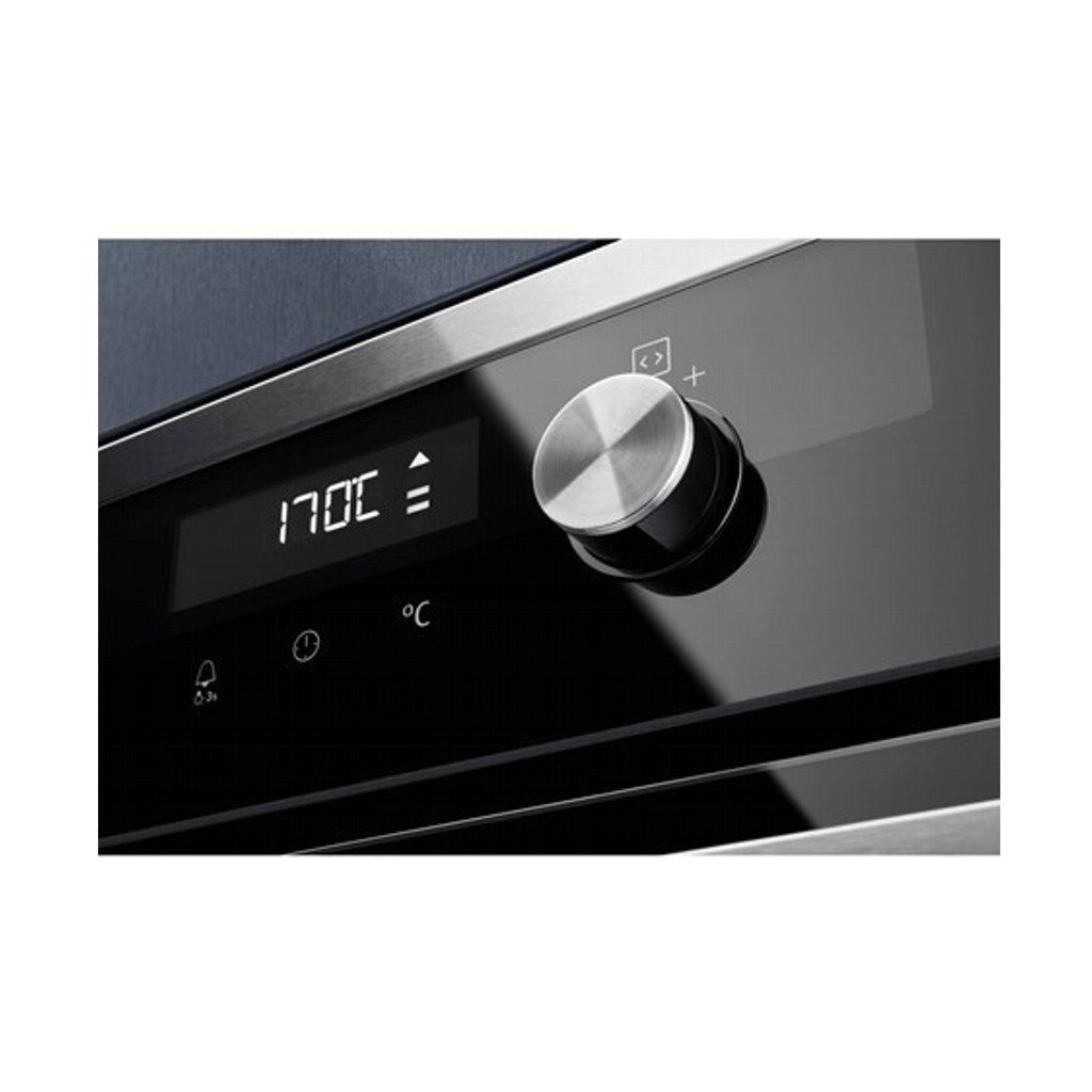 Electrolux  60cm Ultimate Taste 500 built-in single oven with 72L capacity
