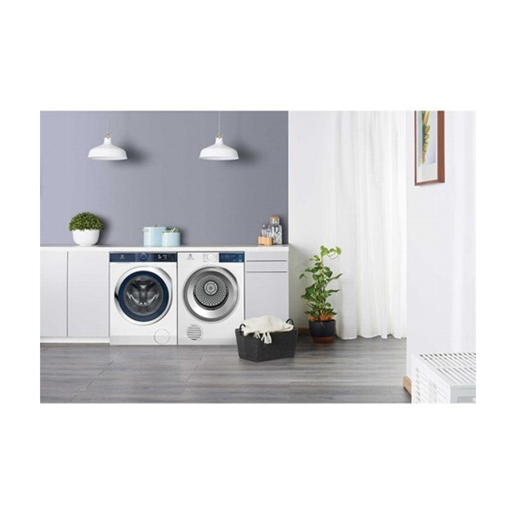 Electrolux 8.5kg Ultimate Care 300 venting dryer